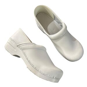 Dansko All White clogs Size 41